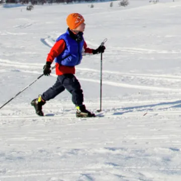 Barn åker längd i Ramundberget