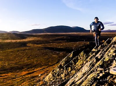 Man springer på Funäsdalsberget